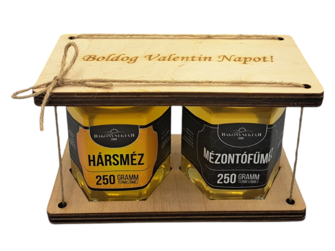 Ajándékcsomagolás Boldog Valentin Napot felirattal
